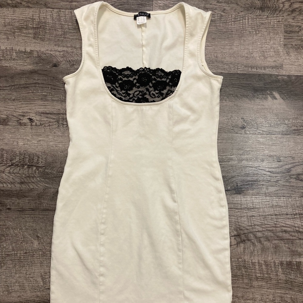 VENUS Bodycon Dress in Cream